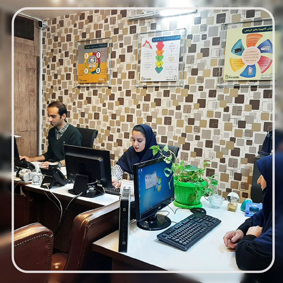 نمای جلوی دستگاه